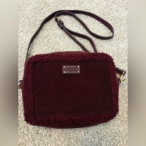 BearPaw 🐾 Burgundy Crossbody Bag